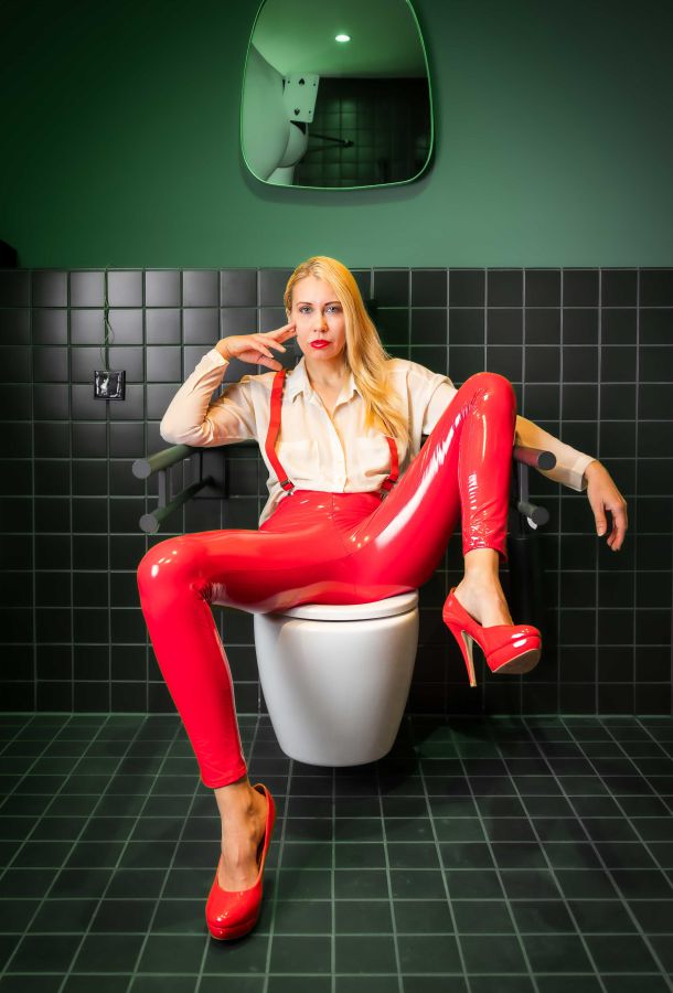 Domina Lady Cora Bildergalerie 04